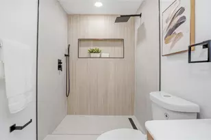 16133 Sandcrest Way, Tampa, FL 33618 - Photo 18