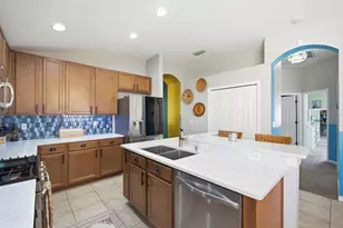 6808 Cambridge Park Dr, Apollo Beach, FL 33572 - Photo 10