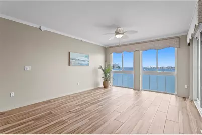 4717 Dolphin Cay Lane S #507, Saint Petersburg, FL 33711 - Photo 12