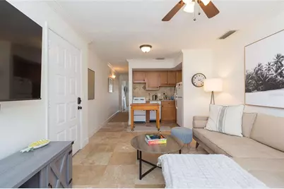4513 S Oak Drive #Q62A, Tampa, FL 33611 - Photo 6