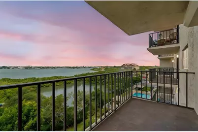 7050 Sunset Drive S #605, South Pasadena, FL 33707 - Photo 2