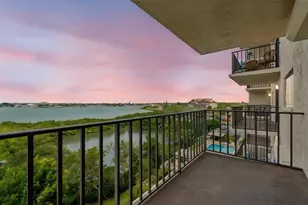 7050 Sunset Dr S, South Pasadena, FL 33707 - Photo 2