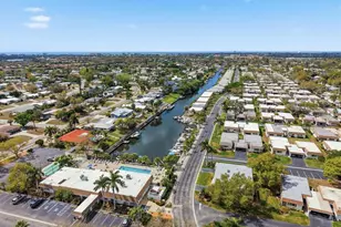 2320 Aquabluff Pl, Sarasota, FL 34231 - Photo 22