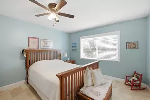 2320 Aquabluff Pl, Sarasota, FL 34231 - Photo 12