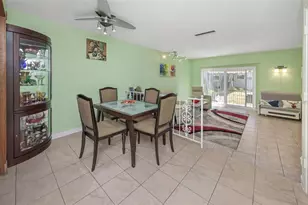 6976 Sunset Dr S, Saint Petersburg, FL 33707 - Photo 8