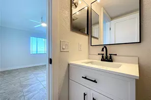 250 126th Ave, Treasure Island, FL 33706 - Photo 16