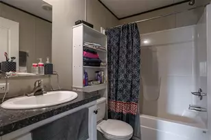 40545 Stewart Rd, Zephyrhills, FL 33540 - Photo 16