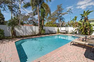 322 47th St N, Saint Petersburg, FL 33713 - Photo 30