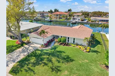 1979 Iowa Avenue NE, Saint Petersburg, FL 33703 - Photo 2