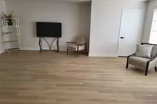 5521 80th St N, Saint Petersburg, FL 33709 - Photo 4