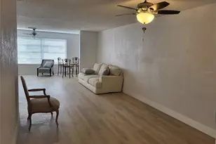 5521 80th St N, Saint Petersburg, FL 33709 - Photo 2