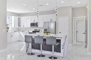 1326 NE 7th Pl, Cape Coral, FL 33909 - Photo 8