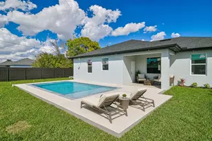 1326 NE 7th Pl, Cape Coral, FL 33909 - Photo 42