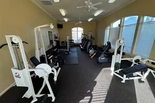 4305 Bayside Village Dr, Tampa, FL 33615 - Photo 16