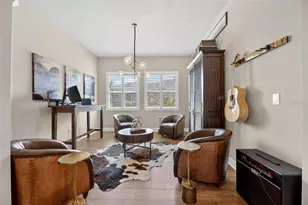 6909 Crestpoint Dr, Apollo Beach, FL 33572 - Photo 14