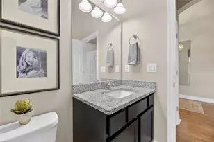 6909 Crestpoint Dr, Apollo Beach, FL 33572 - Photo 12