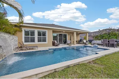 6909 Crestpoint Drive, Apollo Beach, FL 33572 - Photo 2