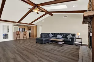 401 Running Horse Rd, Seffner, FL 33584 - Photo 12