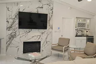 142 Torrey Pines Point, Naples, FL 34113 - Photo 8