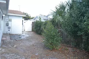 1351 Whitehall Ln, Holiday, FL 34691 - Photo 18