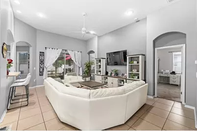 10207 Avelar Ridge Drive, Riverview, FL 33578 - Photo 4