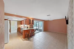 1324 Summerlin Dr, Clearwater, FL 33764 - Photo 16