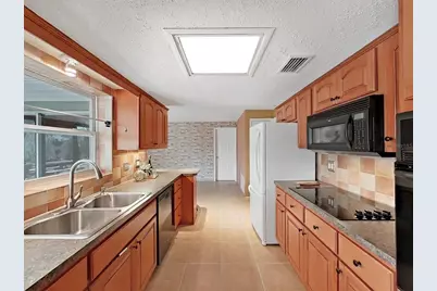 1324 Summerlin Drive, Clearwater, FL 33764 - Photo 10