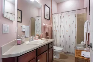 20748 Amanda Oak Ct, Land O Lakes, FL 34638 - Photo 22