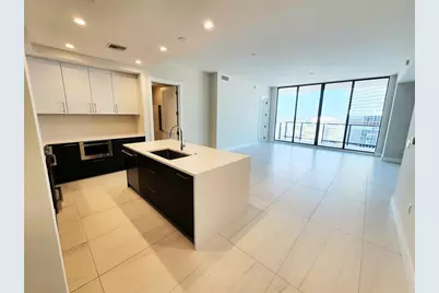 275 1st Avenue S #2307, Saint Petersburg, FL 33701 - Photo 4