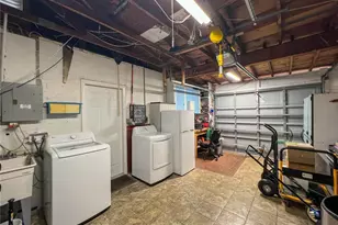 8535 108th St, Seminole, FL 33772 - Photo 28