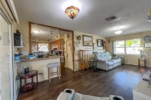 8535 108th St, Seminole, FL 33772 - Photo 4