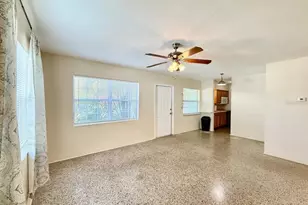 257 38th Ave SE, Saint Petersburg, FL 33705 - Photo 6