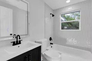 4652 Kennedy Dr, New Port Richey, FL 34652 - Photo 16