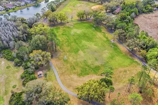 17705 Esprit Dr, Tampa, FL 33647 - Photo 40