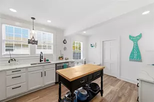 320 N Betty Ln, Clearwater, FL 33755 - Photo 14
