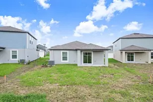 11545 Radiant Shore Loop, San Antonio, FL 33576 - Photo 4