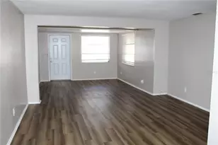 10512 121st Ave, Largo, FL 33773 - Photo 4