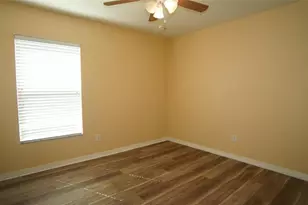 30950 Mandolin Cay Ave, Wesley Chapel, FL 33543 - Photo 8