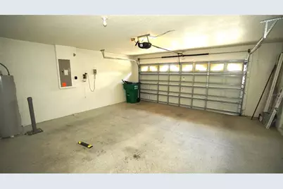 30950 Mandolin Cay Avenue, Wesley Chapel, FL 33543 - Photo 12