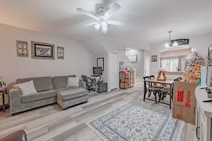 15856 Fishhawk View Dr, Lithia, FL 33547 - Photo 8