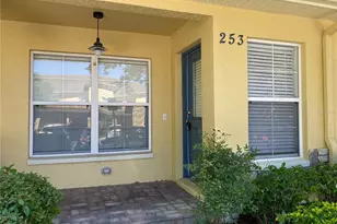 253 Castlekeeper Pl, Valrico, FL 33594 - Photo 2