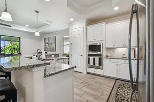 24253 Gallberry Dr, Venice, FL 34293 - Photo 6