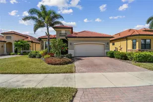 24253 Gallberry Dr, Venice, FL 34293 - Photo 1