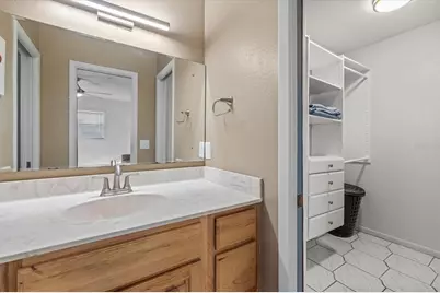 2000 58th Street N, Saint Petersburg, FL 33710 - Photo 22