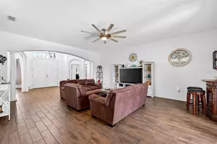1614 Prairie Blossom Dr, Lakeland, FL 33810 - Photo 32
