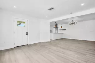 4000 Grove St S, Saint Petersburg, FL 33705 - Photo 4