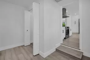 4000 Grove St S, Saint Petersburg, FL 33705 - Photo 22