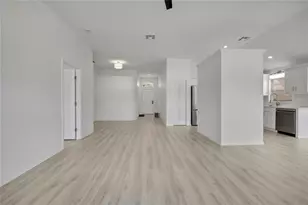 545 Lake Cypress Cir, Oldsmar, FL 34677 - Photo 14