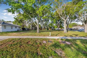 604 & 602 Channel Dr, Tampa, FL 33606 - Photo 1