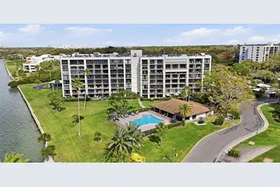 100 Oakmont Lane #102, Belleair, FL 33756 - Photo 36